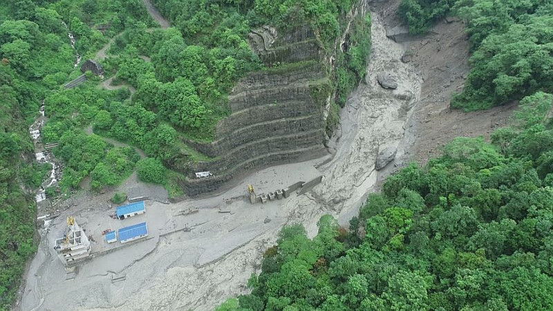 मेलम्ची खानेपानी आयोजनामा एक अर्बको क्षति