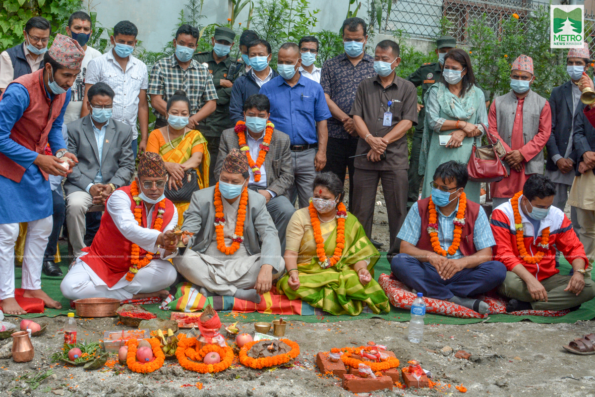 १६ वडा कार्यालय भवन शिलान्यास : वडा भवनमध्येको ठूलो