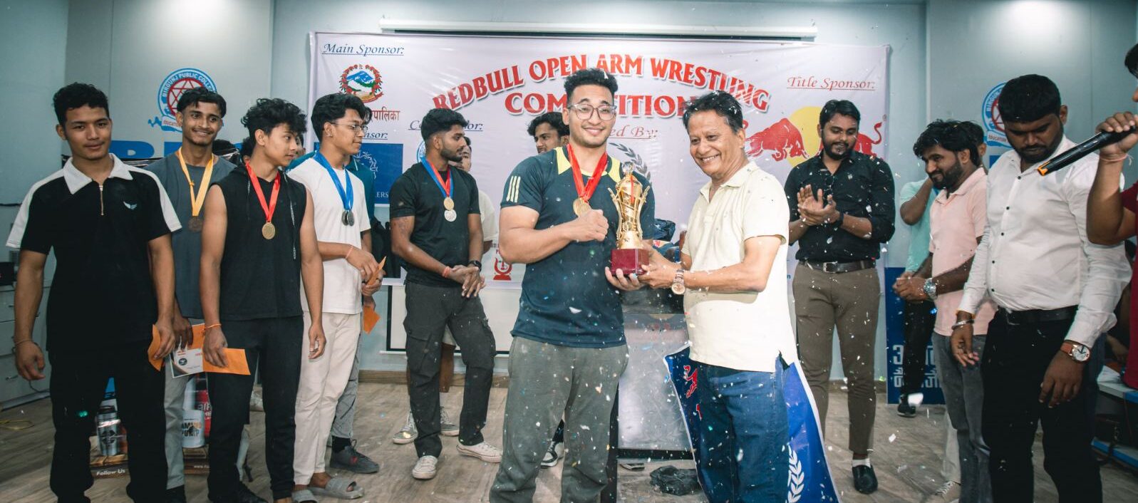 बीरगंजमा पहिलो पटक आयोजित “रेडबुल ओपन आर्म रेसलिंग प्रतियोगिता” सम्पन्न